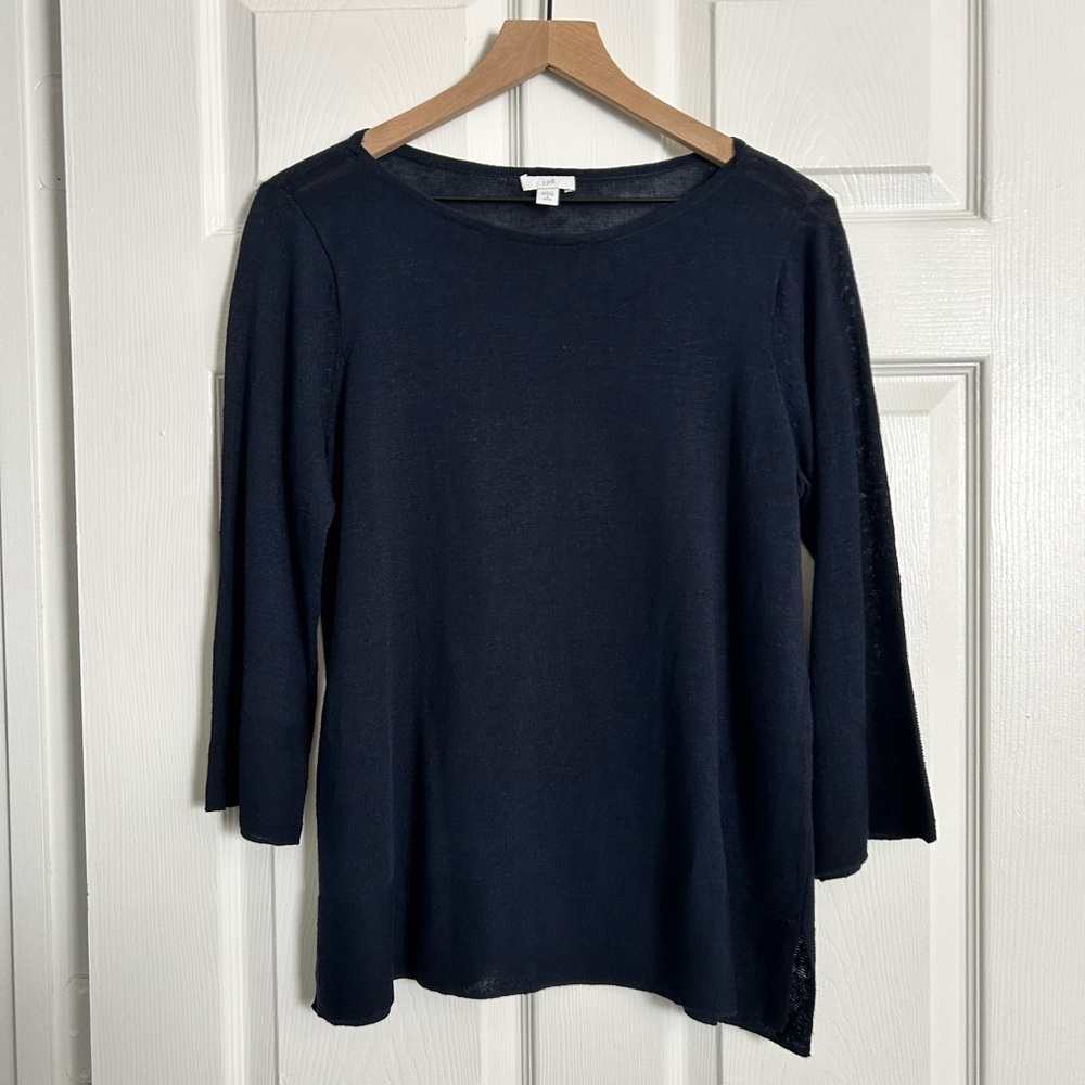 J. Jill quarter sleeve thin navy blue sweater
Small Petite
